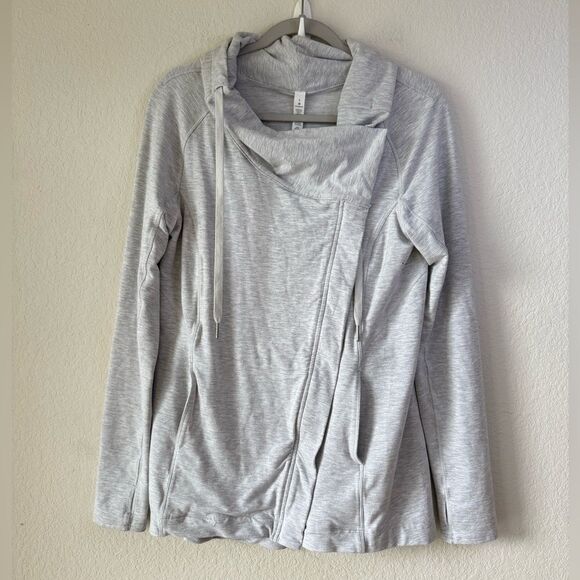 Lululemon Coast Easy French Terry Wrap Jacket Sz 6 Grey Athleisure Outdoor - Picture 1 of 7